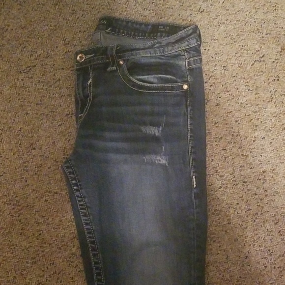 Jean's - Picture 1 of 4